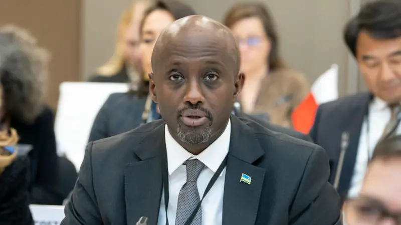 ‘DR Congo yanze gusinya amasezerano yo gukemura amakimbirane’ –Ministiri Olivier Nduhungirehe