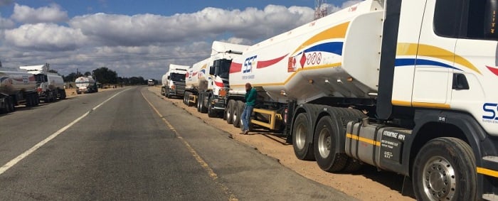 Imyigaragambyo yamagana amatora muri Tanzania yatwikiwemo amakamyo atwaye ibiruzwa by’u Rwanda