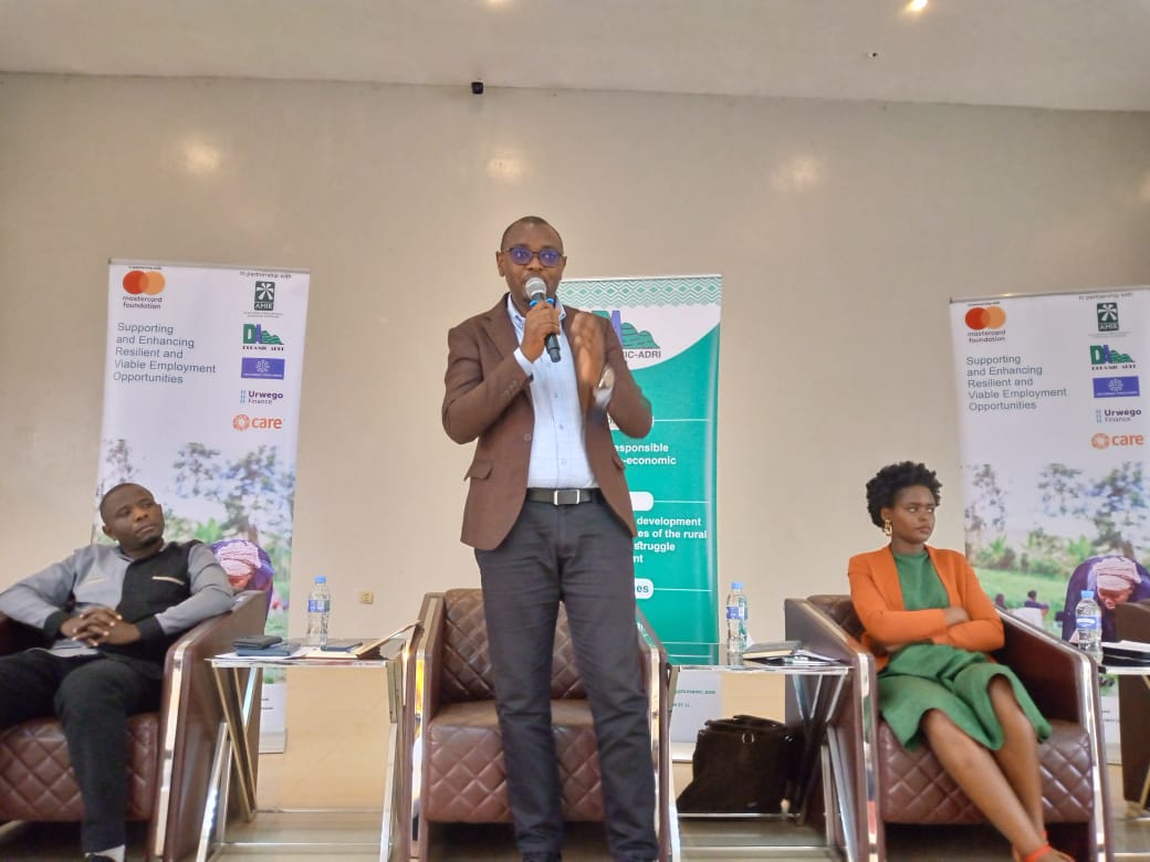 DUHAMIC-ADRI irizeza akazi urubyiruko rurenga 80,000